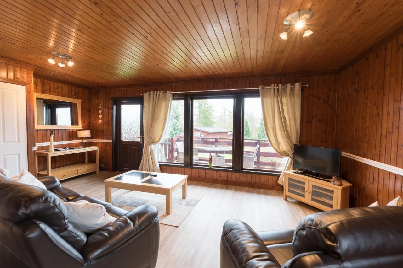 ניוטון סטיוארט Bluebell Lodge 9 With Hot Tub מראה חיצוני תמונה